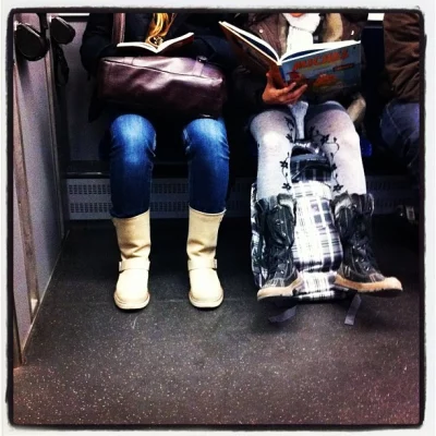 Grand livre, petite personne et vis versa