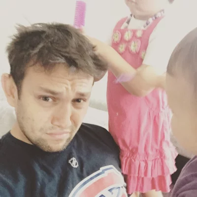 Girls's dad
👑💫💅🏼🙌🏻👍🏼